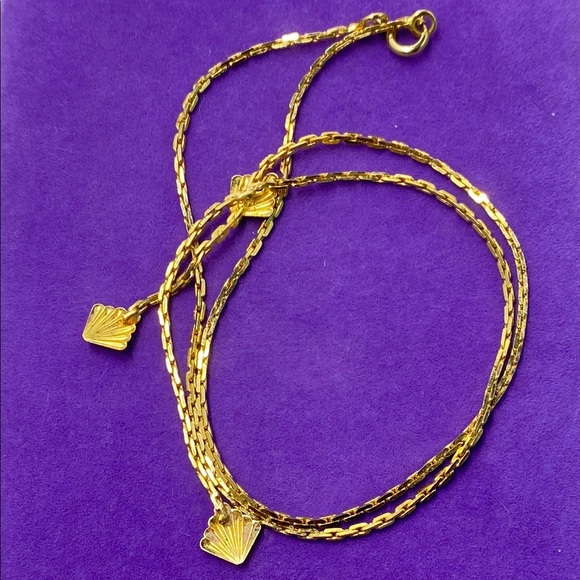 💛 Elegant Vintage Gold Plated Shell Fan Necklace - Picture 4 of 6